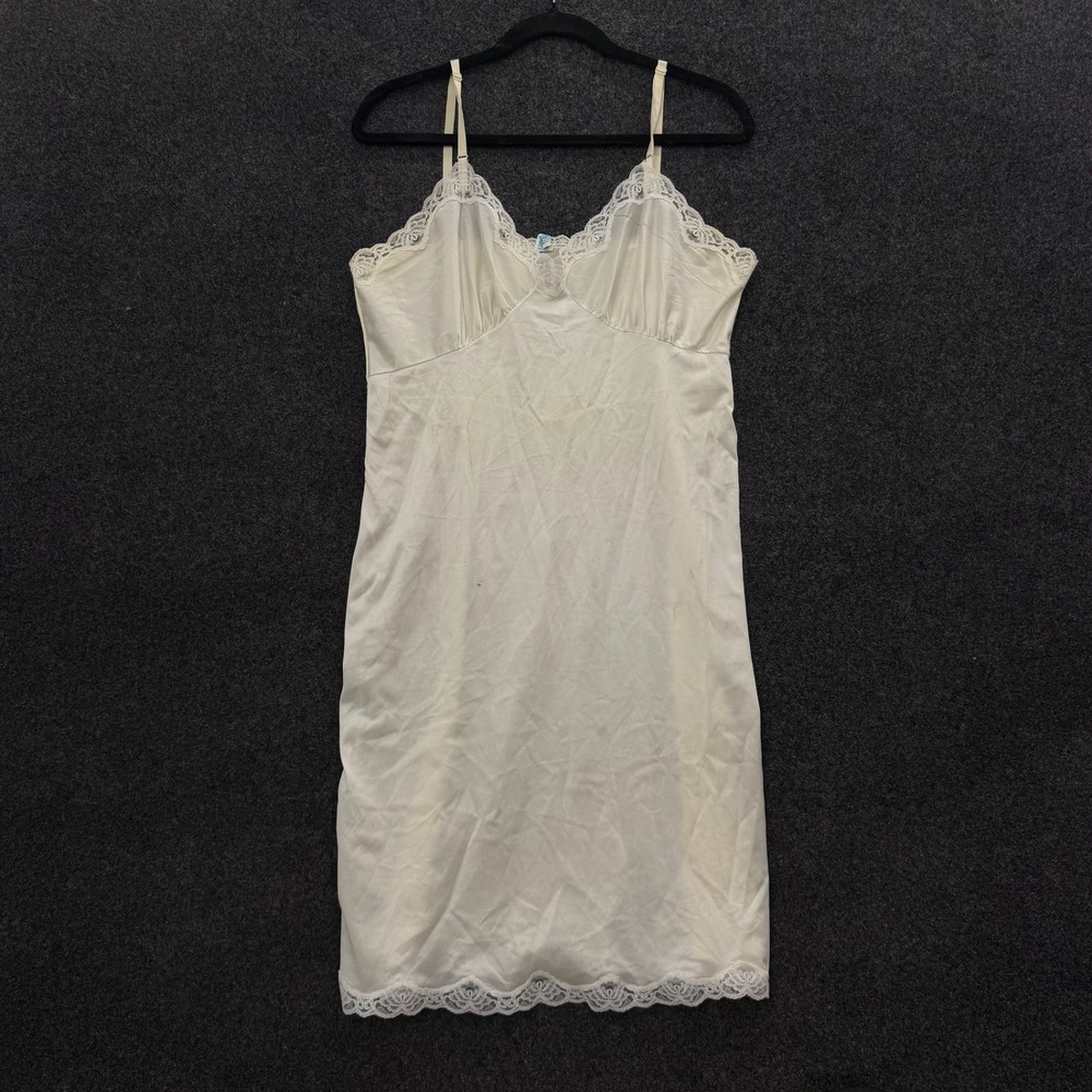 Vintage Mel-Lin Cream White Lace Trim Full Slip Lingerie 100% Nylon Sz 34 Avg
